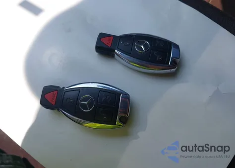 2013 Mercedes-Benz Gl 550 4Matic z USA, uszkodzony, nr VIN 4JGDF7DE7DA100672